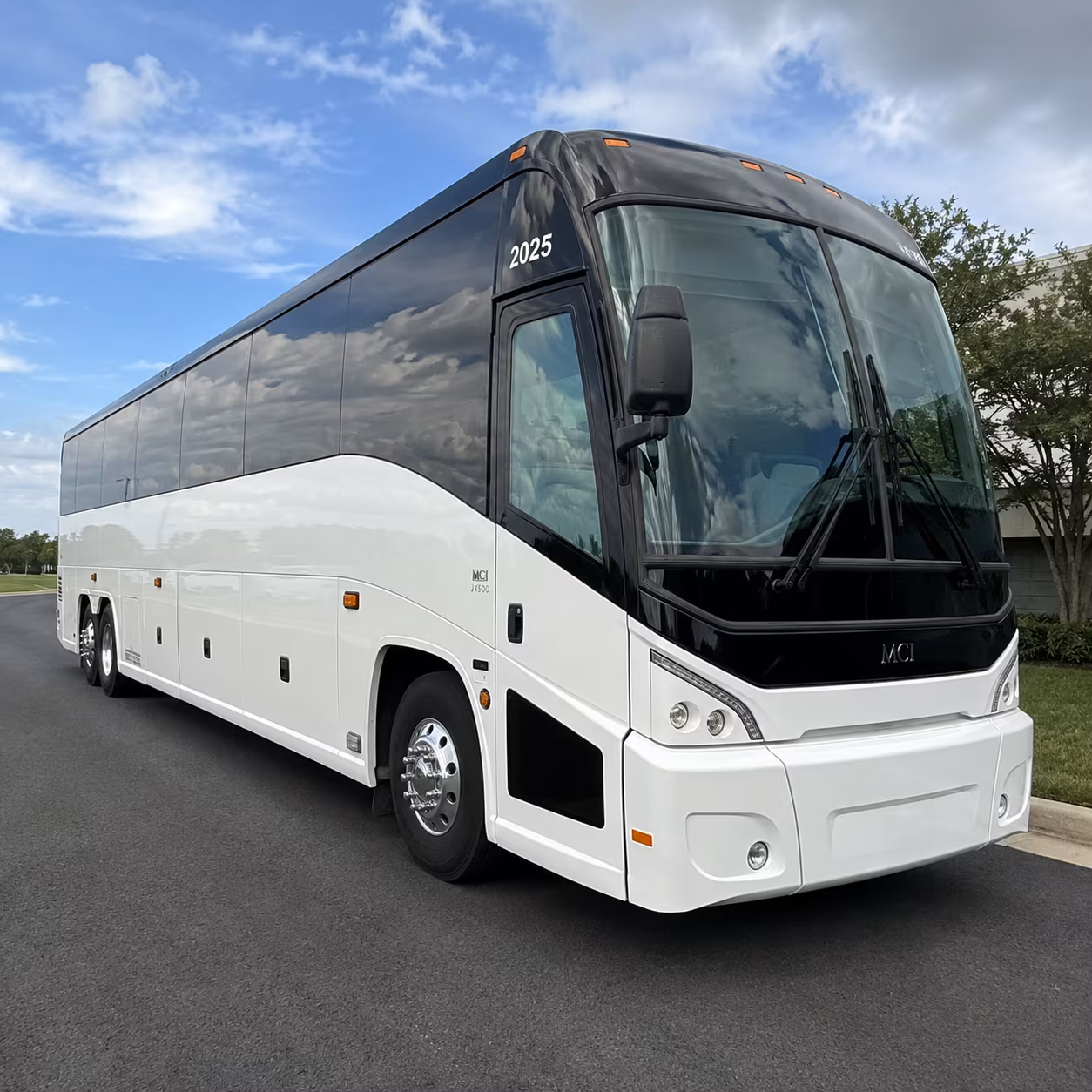hot august nights rib cook off bus rentals keep your group together when sparks gets packed